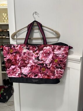 Victoria's Secret Pink Floral Quilted Weekend Tote